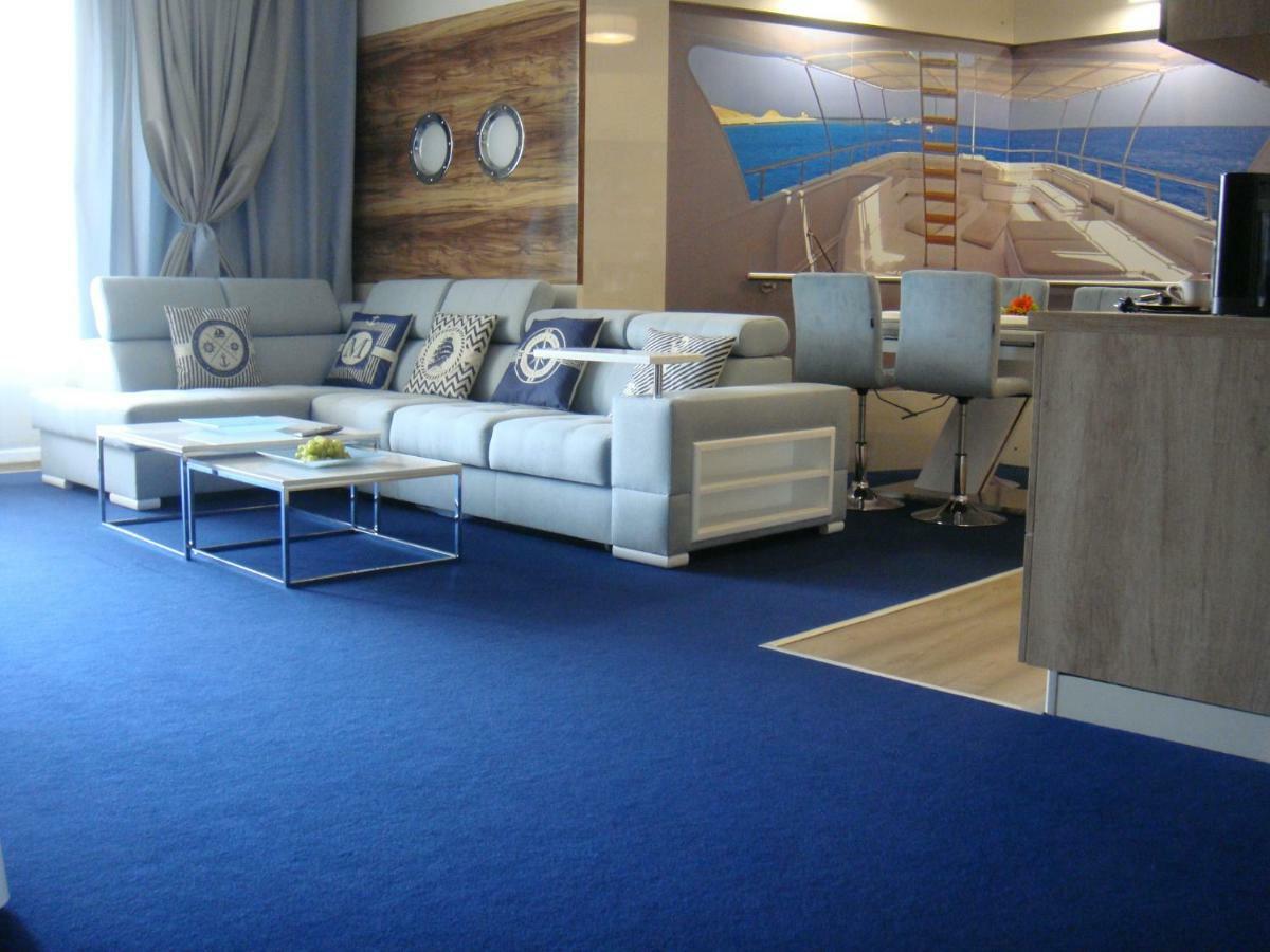 Luxury Apartament B 203 Polanki Park Basen&Spa 코워브제크 외부 사진